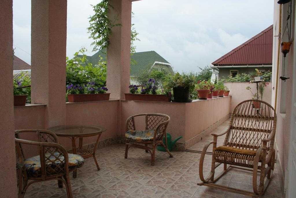 Hotel Vilni Kimnaty Mukačevo Esterno foto